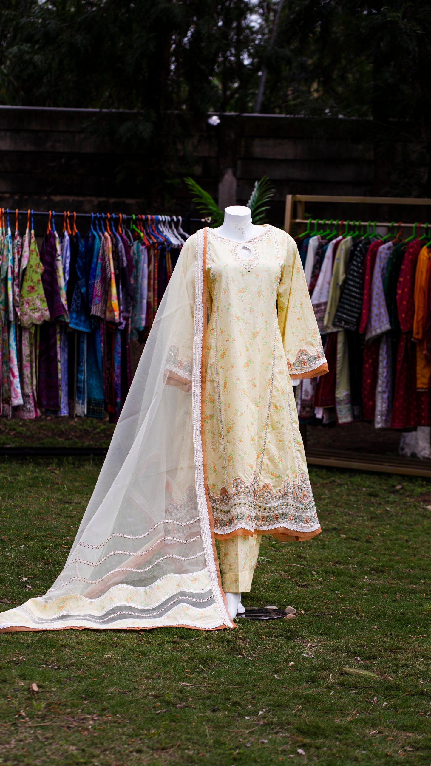 Jungle Theme Collection – Jazmin 3-Piece Set (Light Lemon Yellow, Large) - Code: JT01