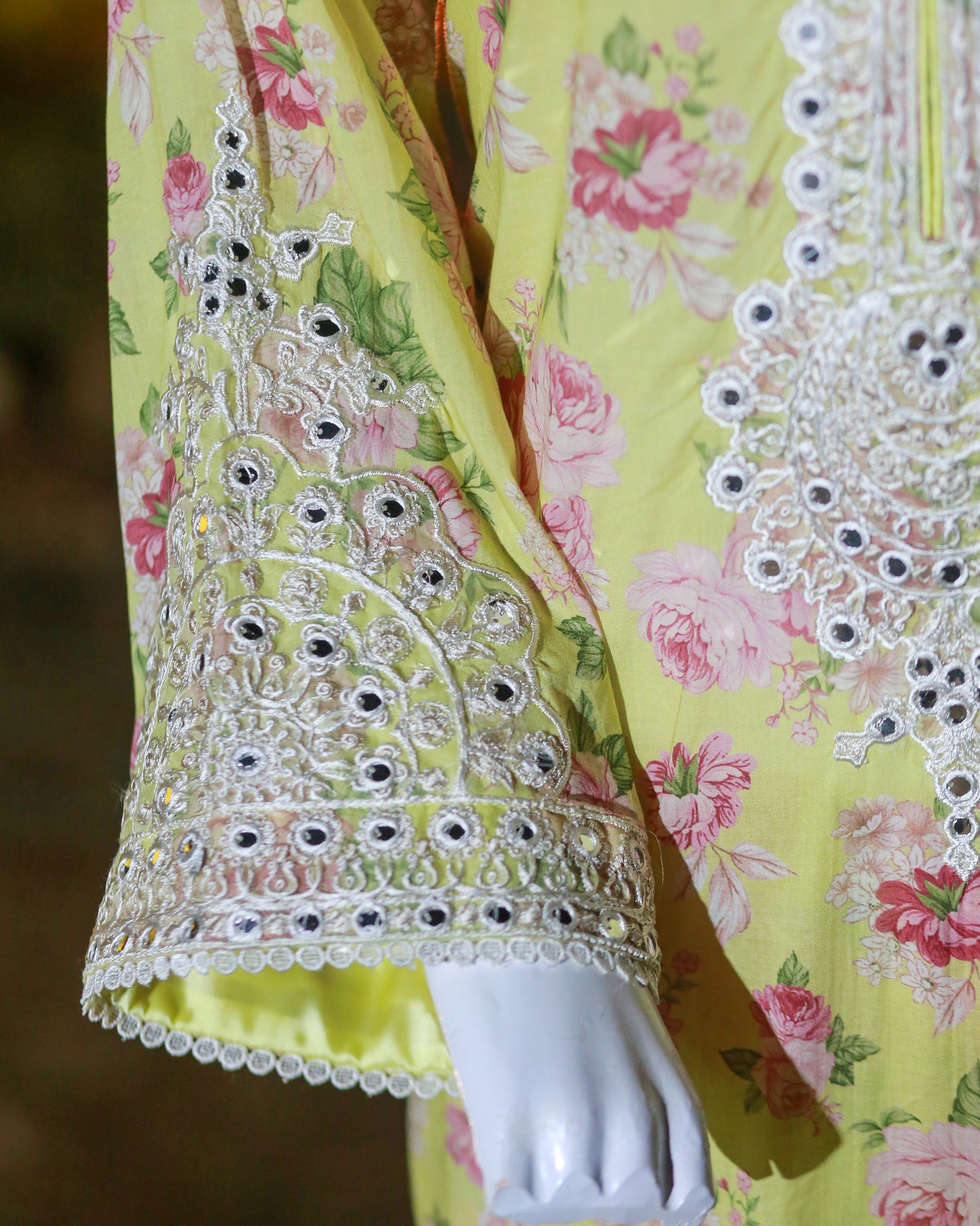 Laamana Collection – Maria B 3-Piece Embroidered Lawn Suit in Lime Yellow (Medium) LM37