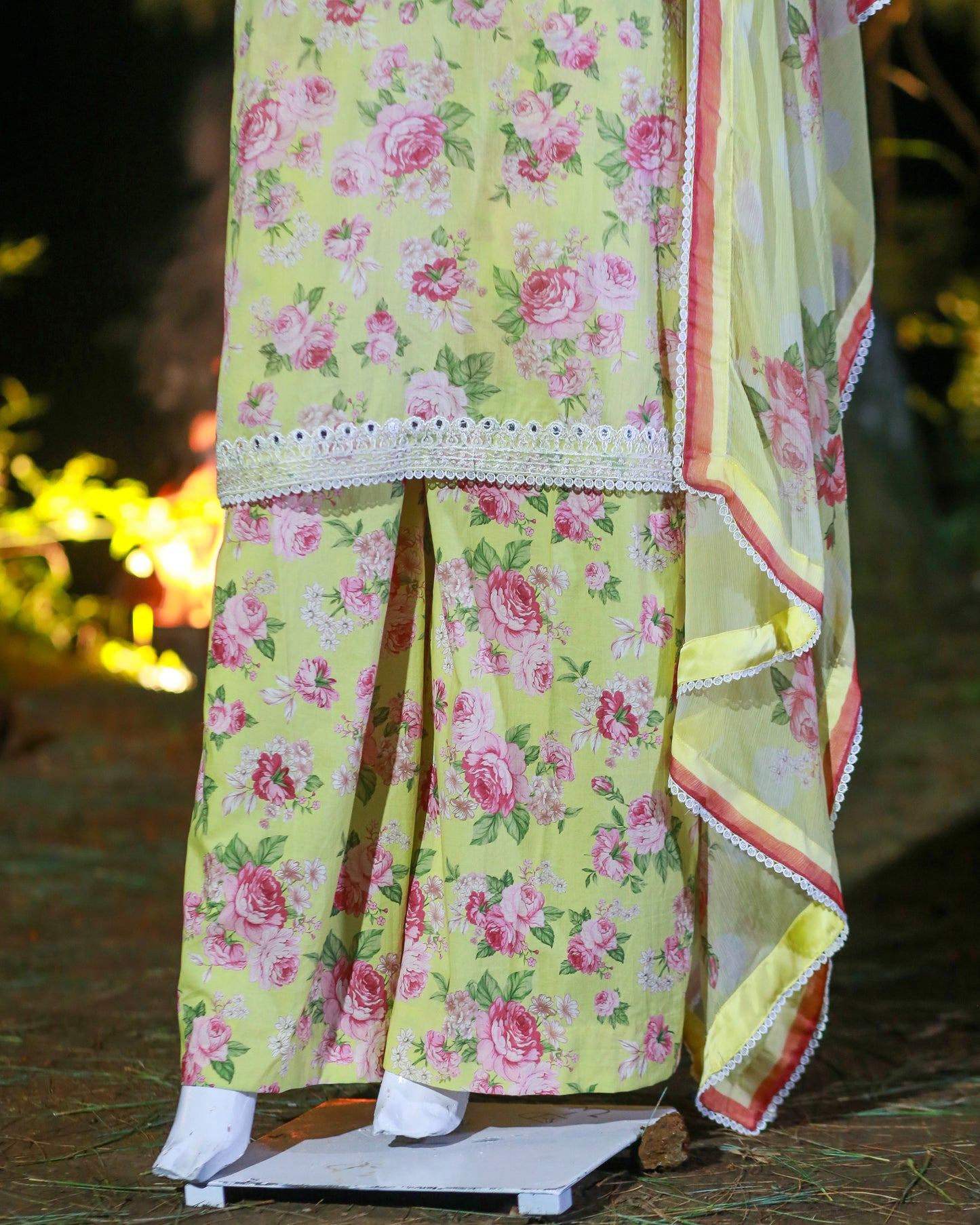 Laamana Collection – Maria B 3-Piece Embroidered Lawn Suit in Lime Yellow (Medium) LM37