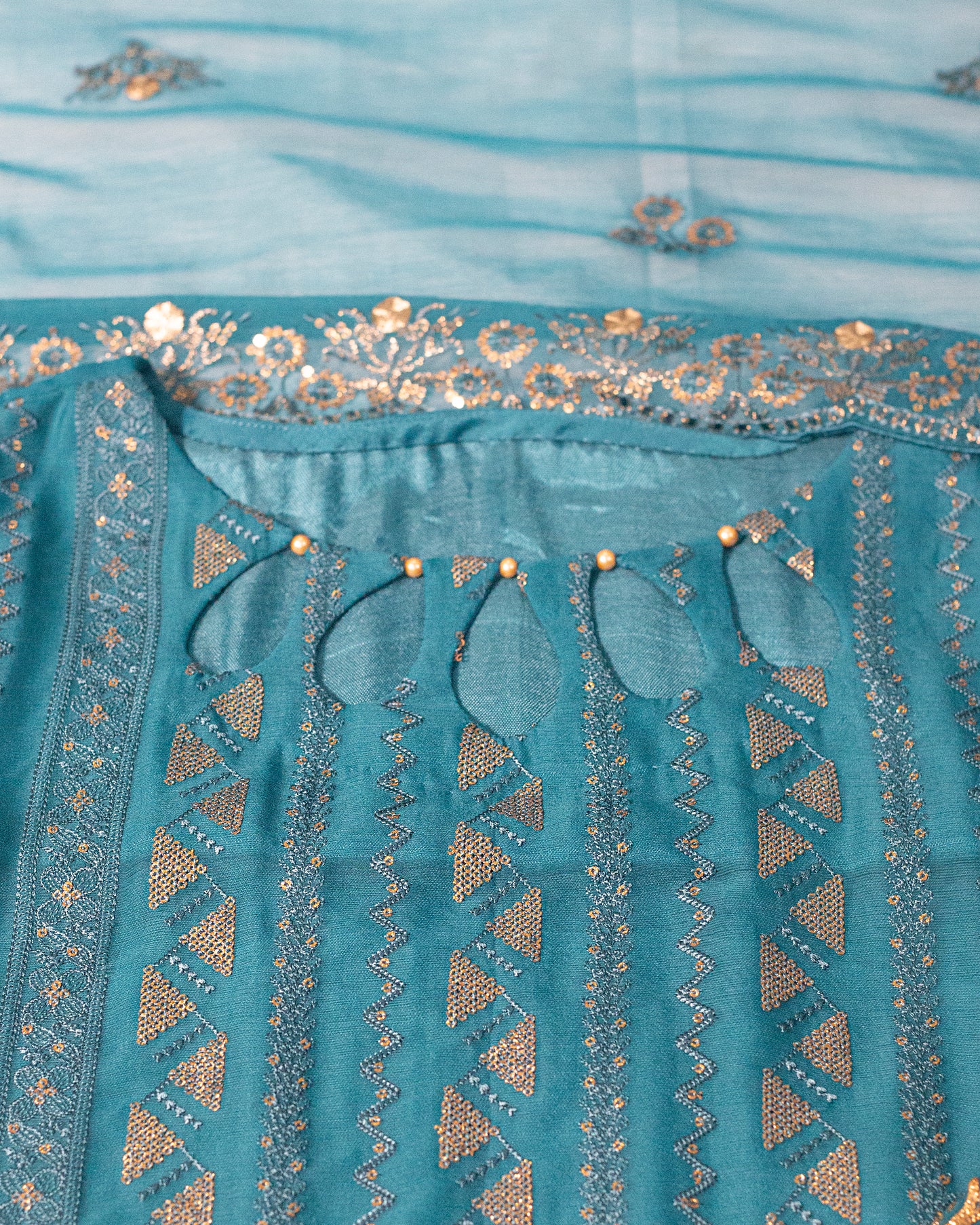 ✨ Jungle Theme Collection – Charizma 3-Piece Luxury Ensemble (Zinc, Large) - Code: JT04