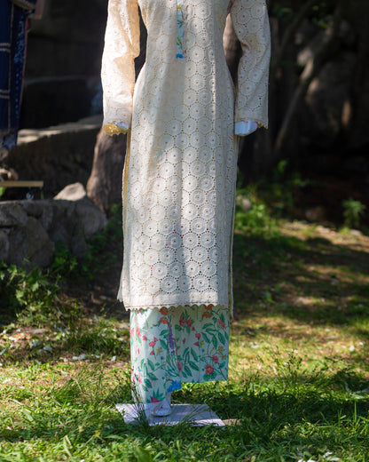 Bobrai Collection – Ethnic 2-Piece Chikankari Lawn Set in Off-White