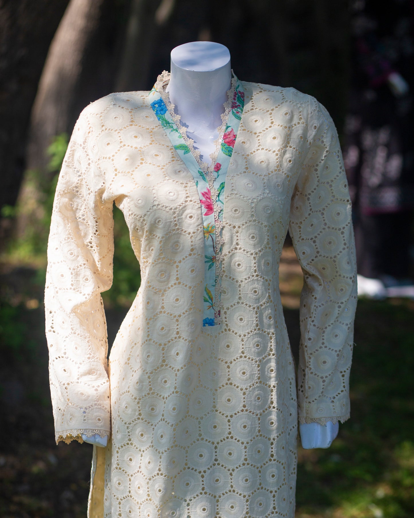 Bobrai Collection – Ethnic 2-Piece Chikankari Lawn Set in Off-White