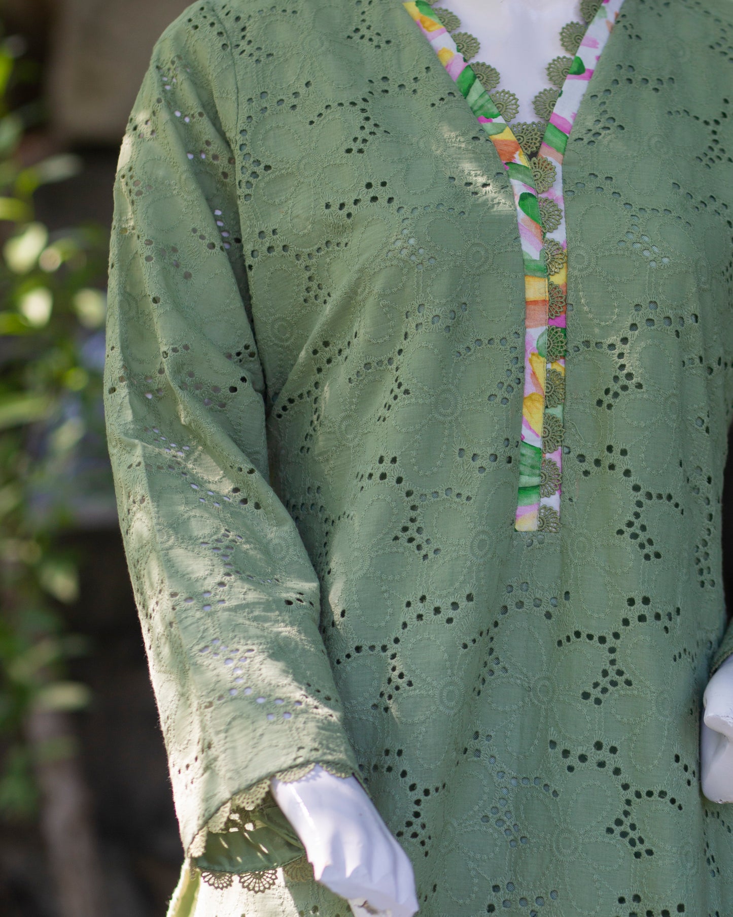 Bobrai Collection – Ethnic 2-Piece Chikankari Lawn Set in Light Green