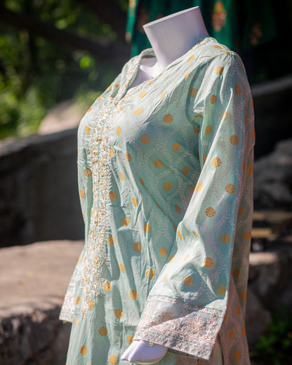 Bobrai Collection – Sapphire Lawn 2-Piece Embossed & Embroidered Set in Light Green