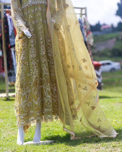 Laamana Collection – Afrozeh Embroidered 2-Piece Maxi Set in Light Mustard (Medium) LA40