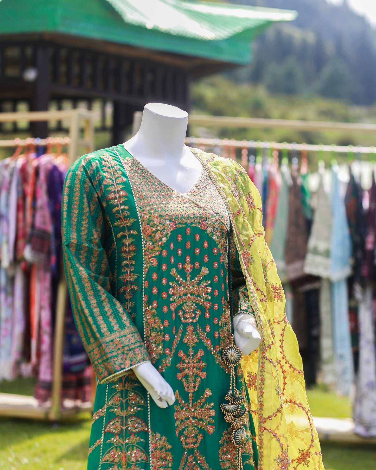 Laamana Collection – Hussain Rehar Luxury Lawn 3-Piece in Green (Medium) LH38