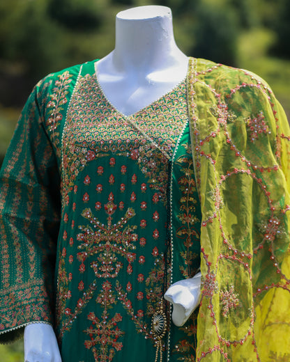 Laamana Collection – Hussain Rehar Luxury Lawn 3-Piece in Green (Medium) LH38