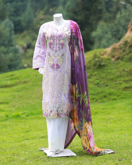 Laamana Collection – Zaha Lawn – LZ36