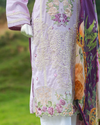 Laamana Collection – Zaha 3-Piece Embroidered Lawn Suit in Mauve (Small) LZ36